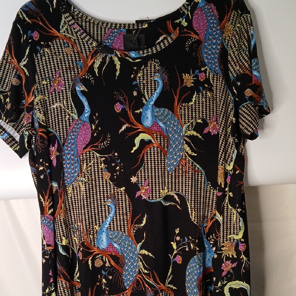 Gold and Yellow Graphic Short Sleeve Tee